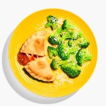 yumble review - Pizza Pocket and Broccoli Parmesan